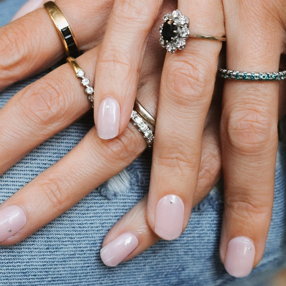 Maniac Nails