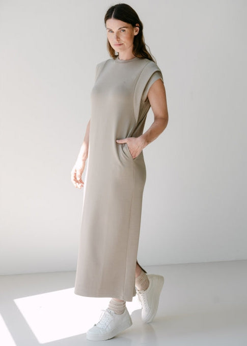 Aimee the Label SilvanaS6 Taupe Jurk