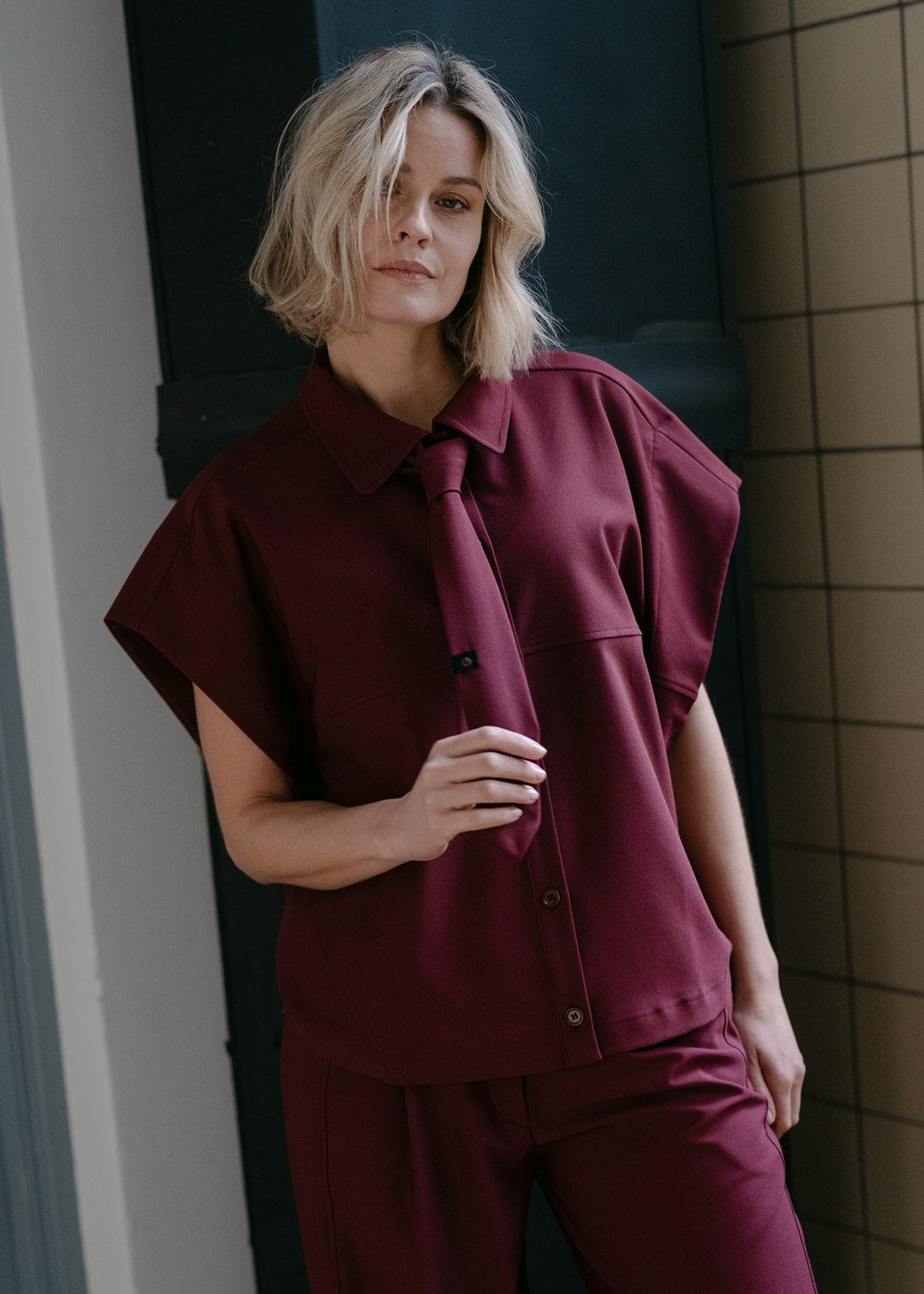 Aimee The Label ColombiaW6 Trouser Burgundy