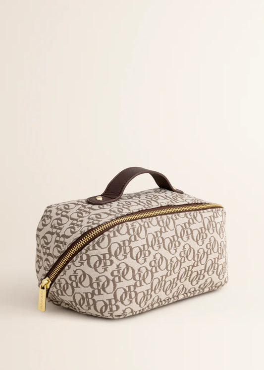 Olcay Gulsen make up bag