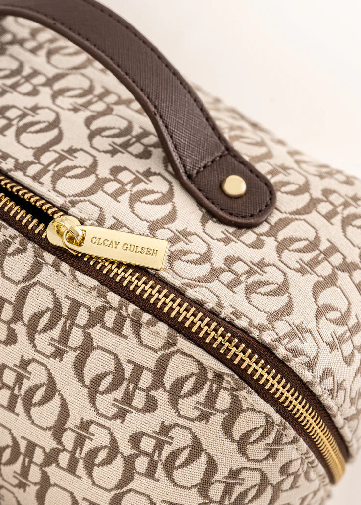 Olcay Gulsen make up bag