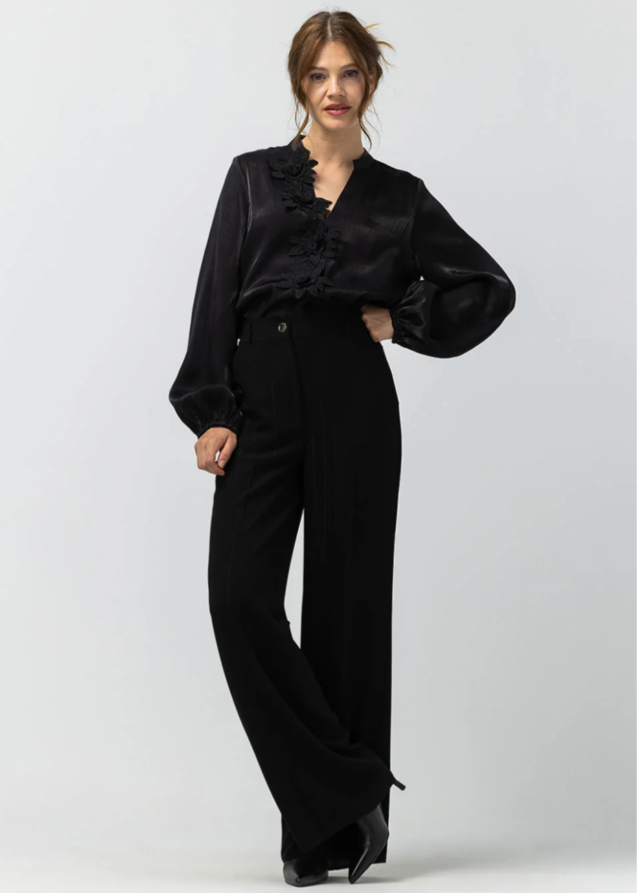 Label Dot Ally Blouse | Zwart