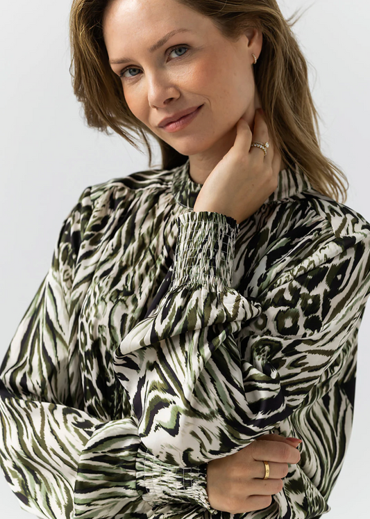 Label Dot Abby Blouse | khaki