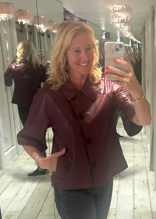 Transmission cape burgundy