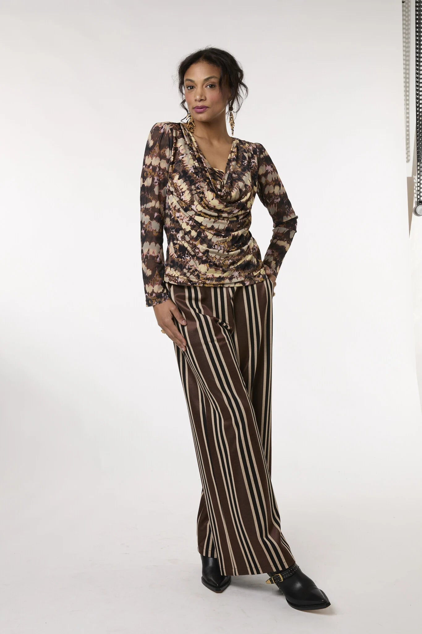 Tessa Koops SHARONA HAKUSHA TOP