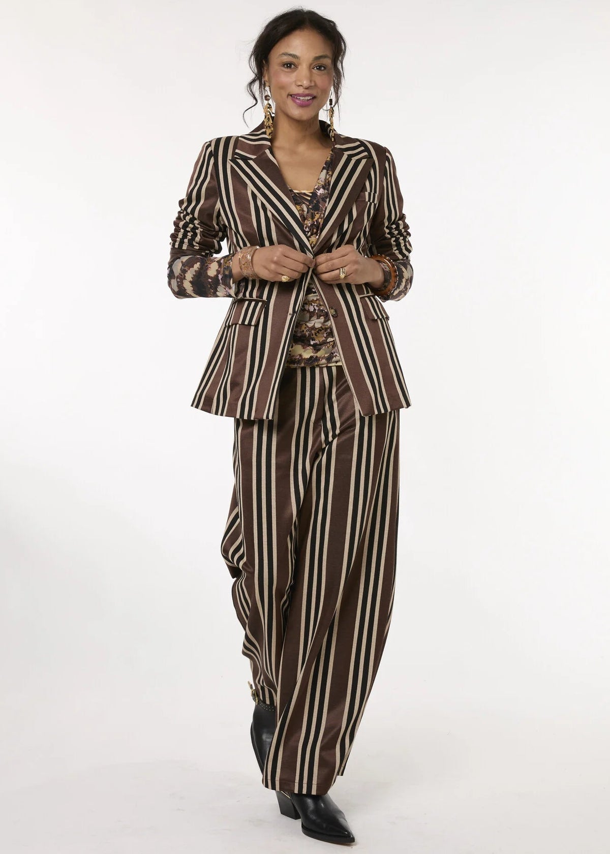 Tessa Koops JAEL CADINI BROWN BLAZER