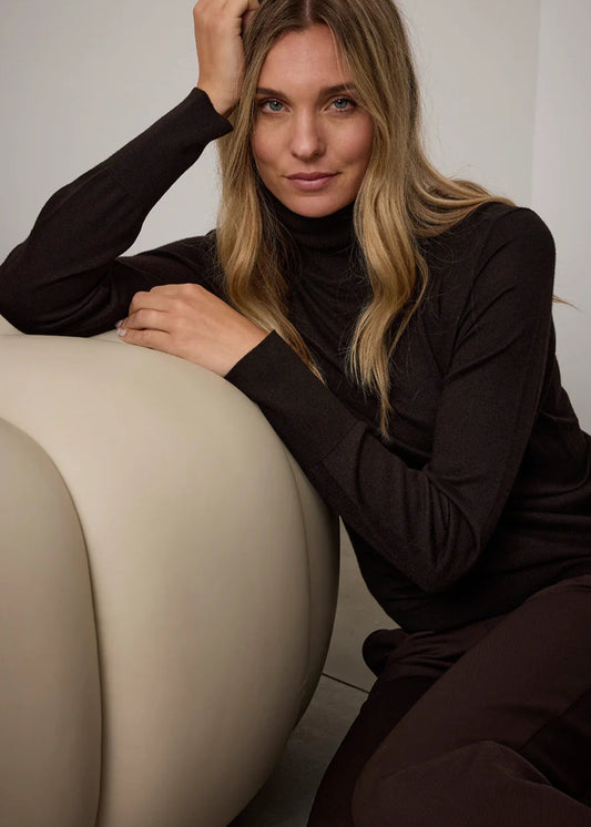 Corel Amsterdam Thamar colkraag lange mouw Bruin