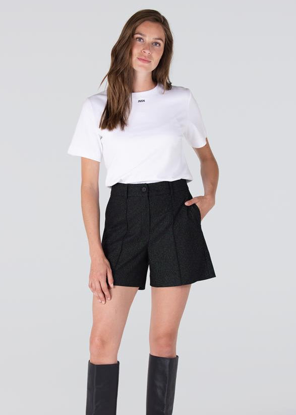 Jansen Amsterdam Jitte t-shirt met zwart logo | Wit