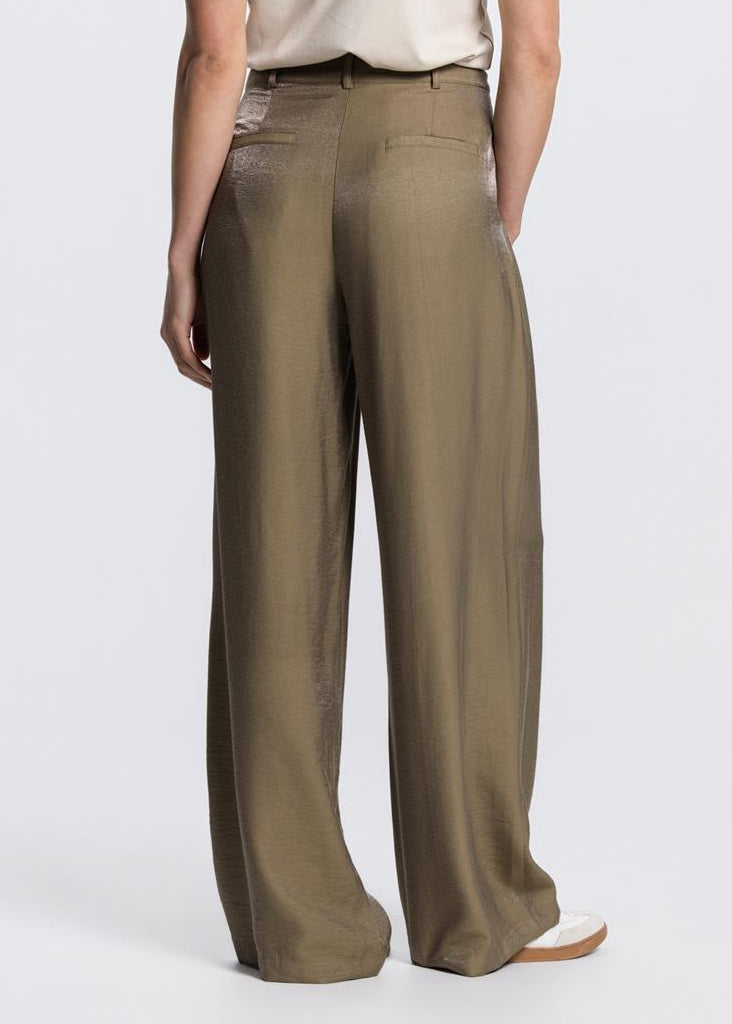 Jansen Amsterdam Dara glanzende pantalon in legergroen