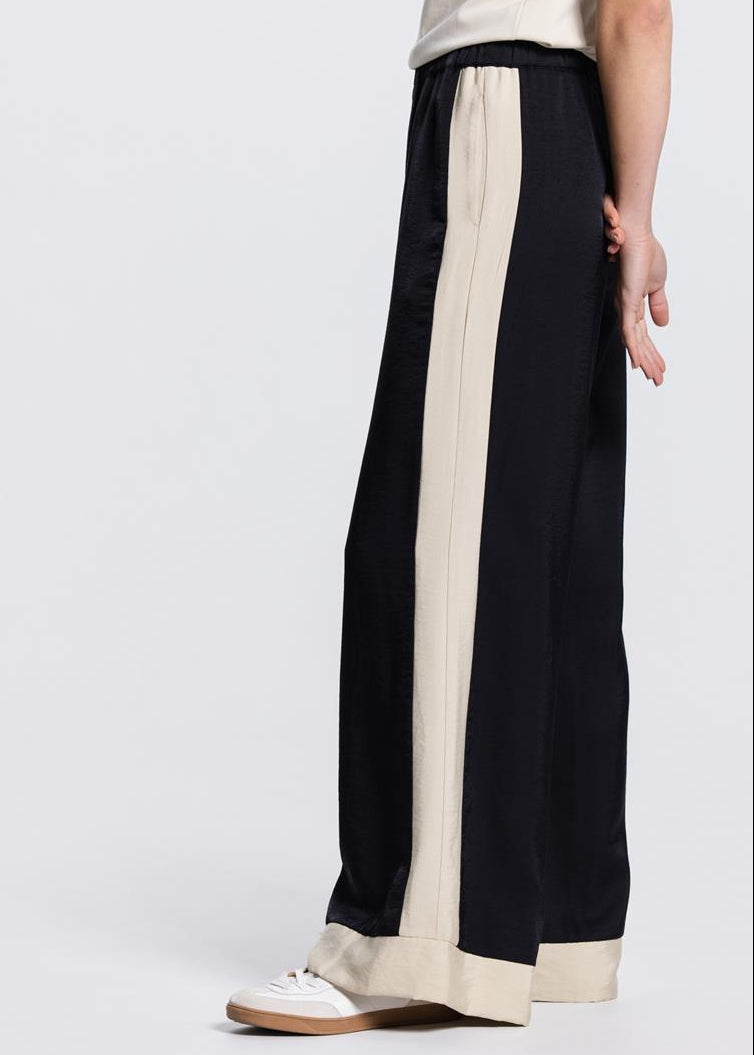 Jansen Amsterdam Olene wide leg broek in Zwart