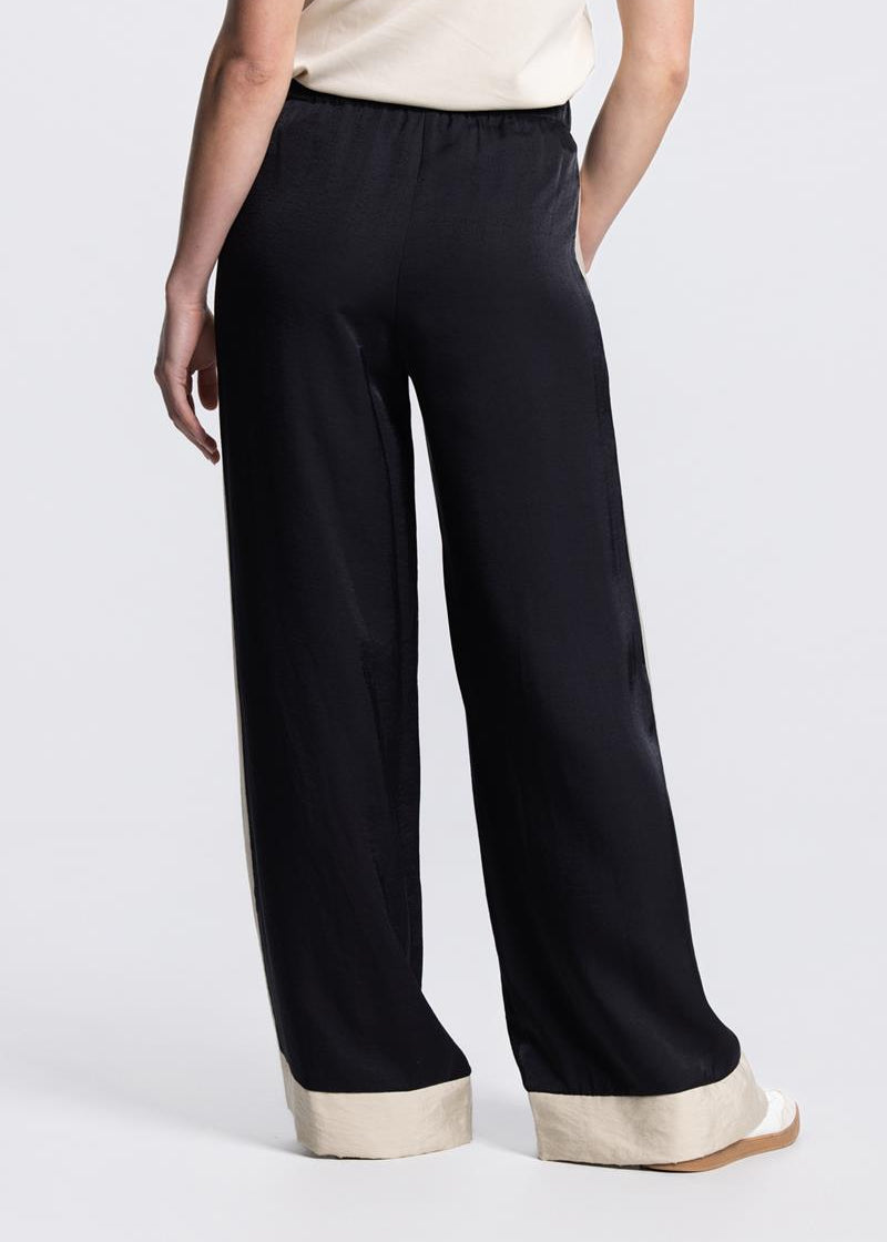 Jansen Amsterdam Olene wide leg broek in ZwartJansen Amsterdam Olene wide leg broek in Zwart