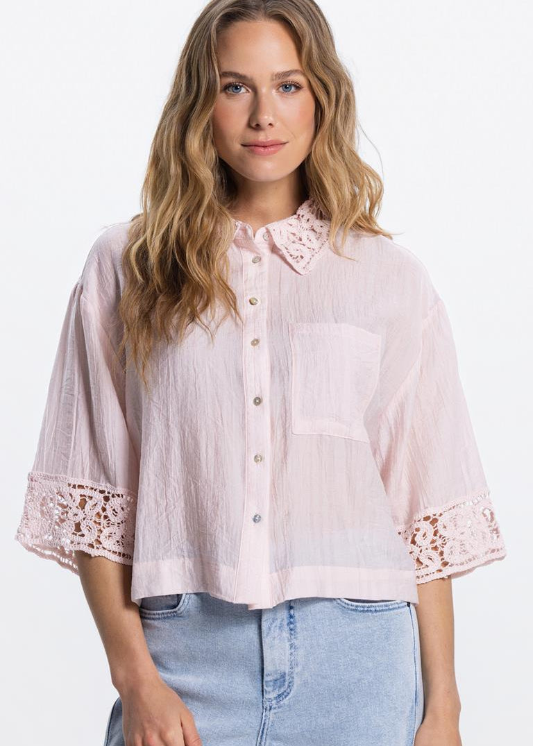 Jansen Amsterdam Phebe blouse met crochet details in Lichtroze