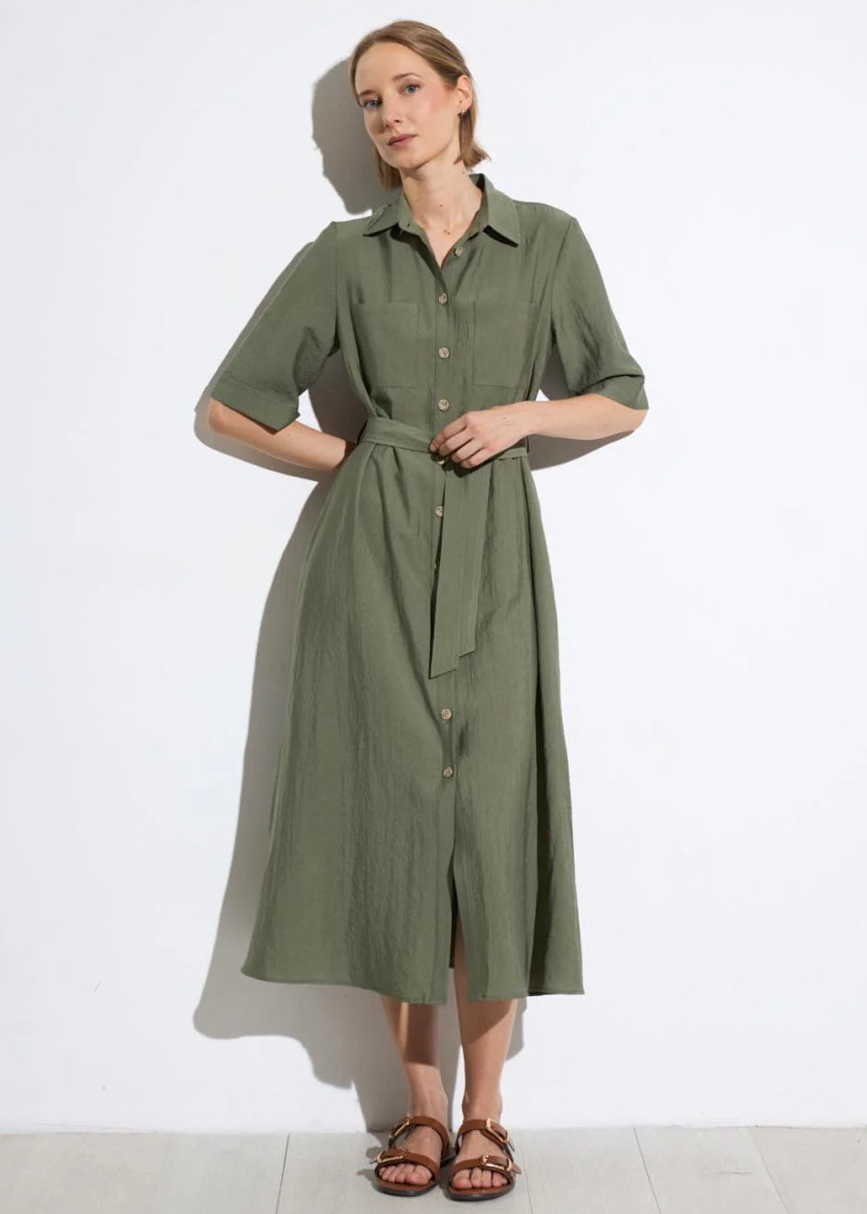 Tinta Vestido Sakura Caqui jurk