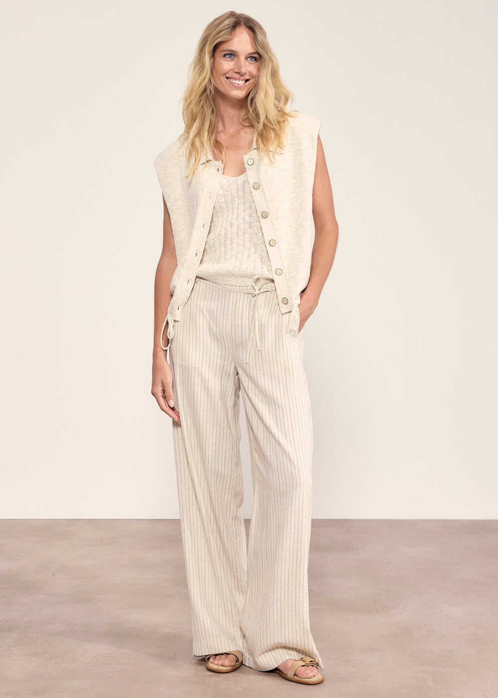 Tramontana V-Neck Singlet Lurex stone