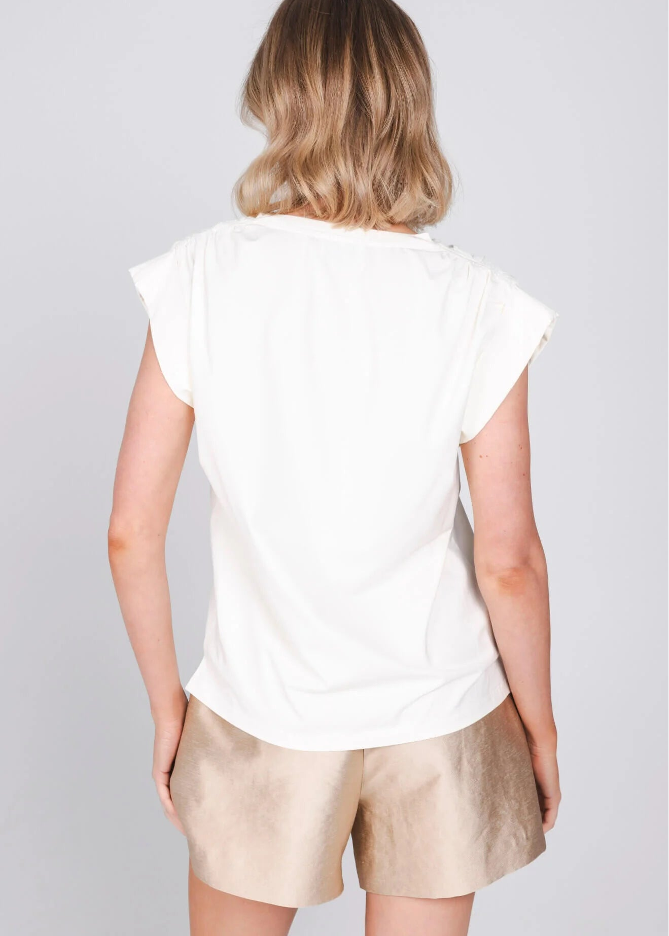 Accentil Nivi Top - White