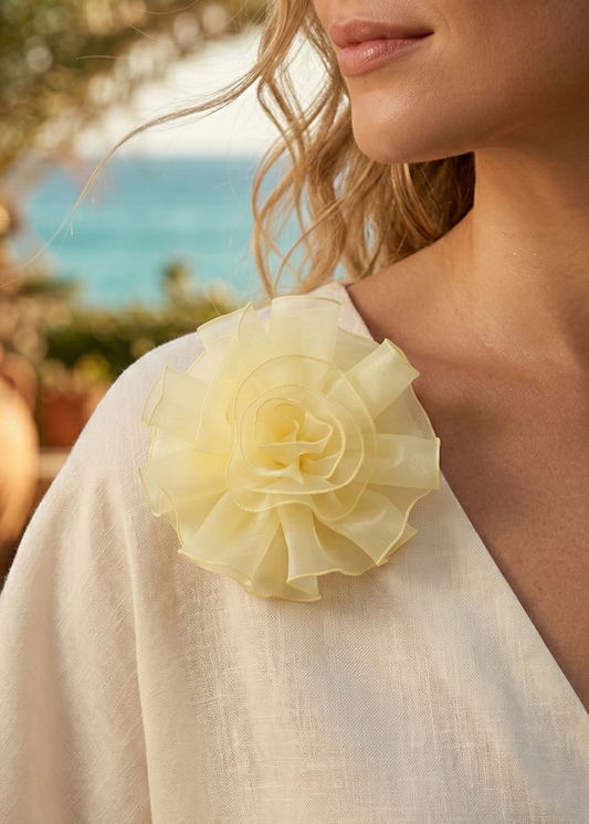 Aimee the Label BrocheS6 | Yellow