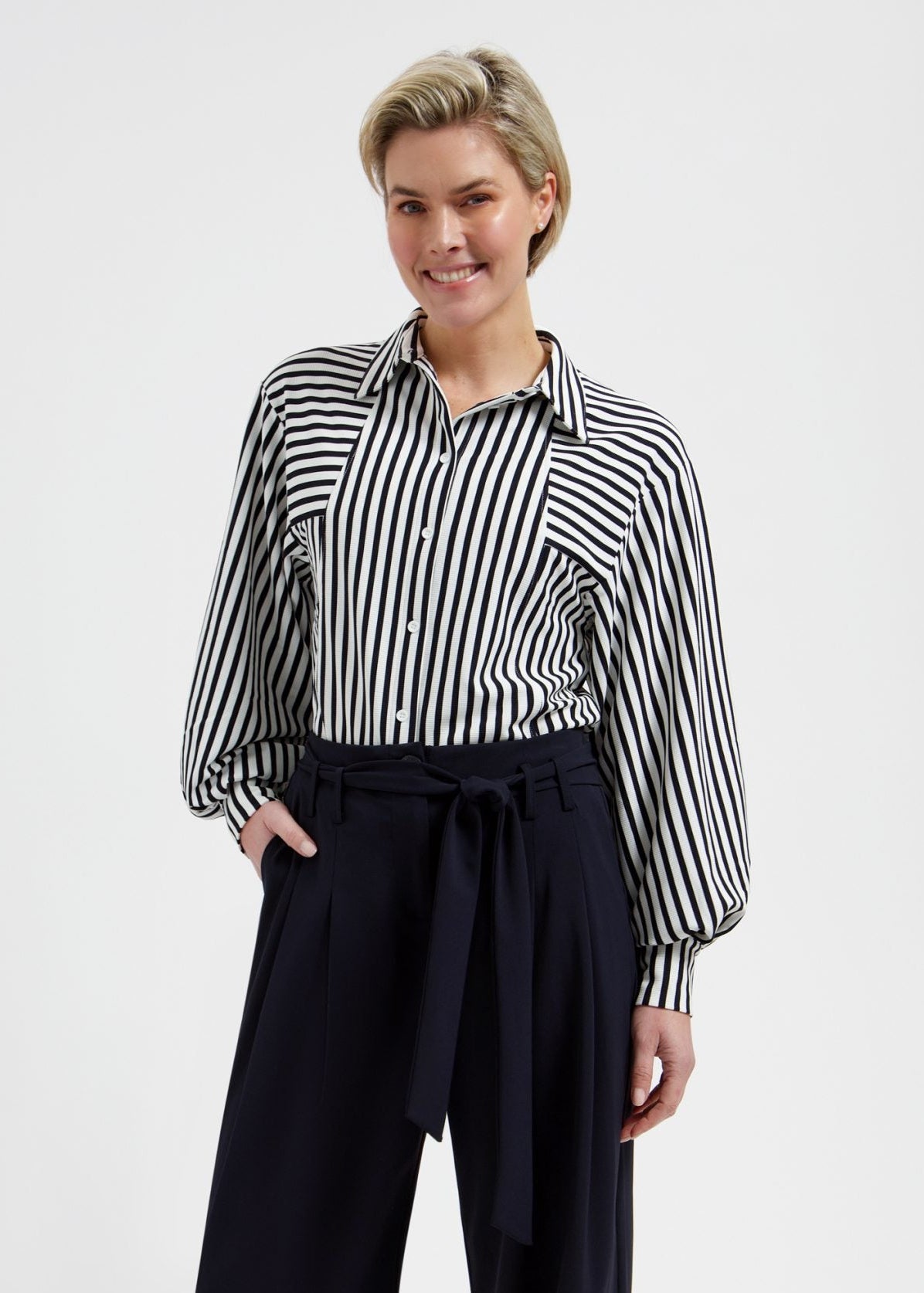 Lady Day – Gem Blouse – Blue/Simple white