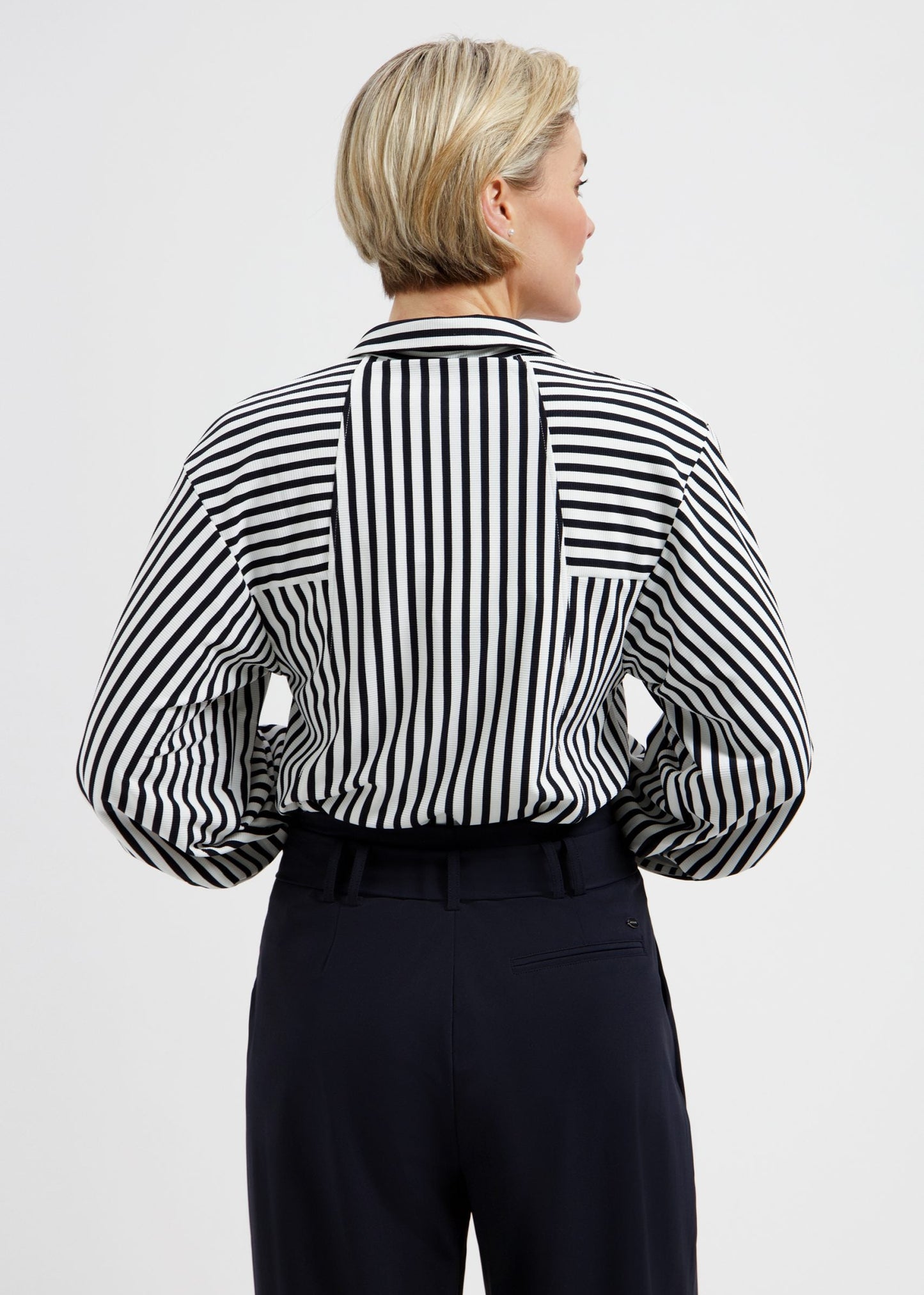 Lady Day – Gem Blouse – Blue/Simple white