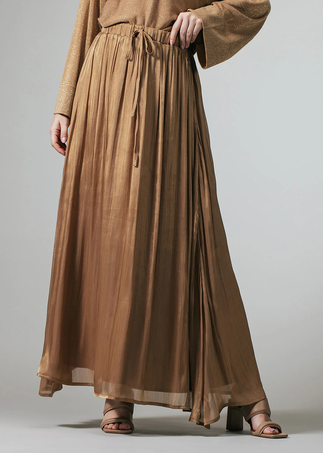 Label Dot Emi Goud rok