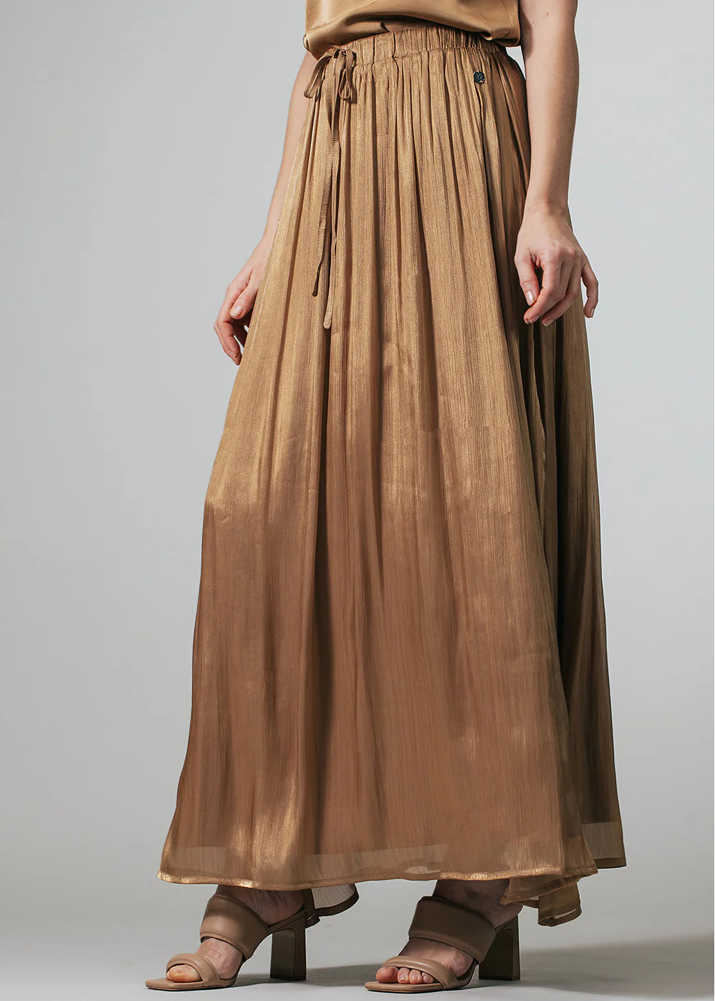 Label Dot Emi Goud rok