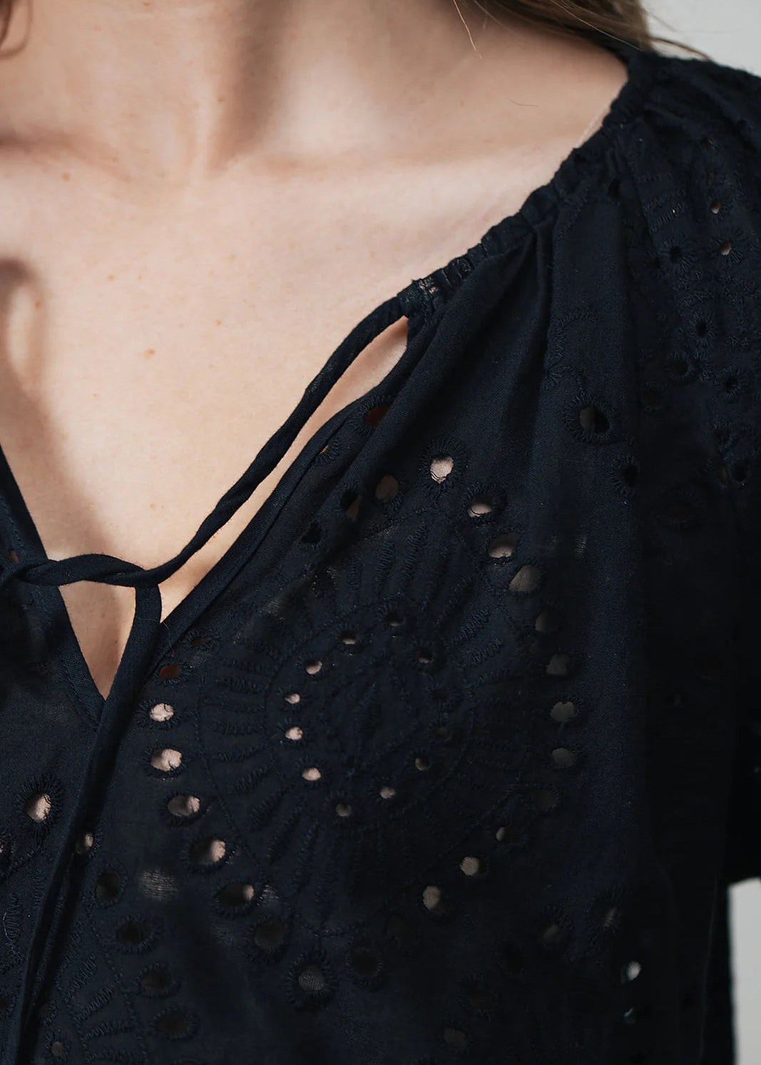 Label Dot top Maso | Zwart