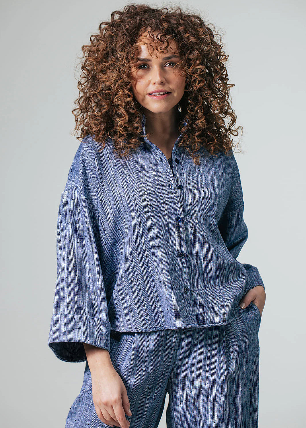 Label Dot Amber | Donker blauw