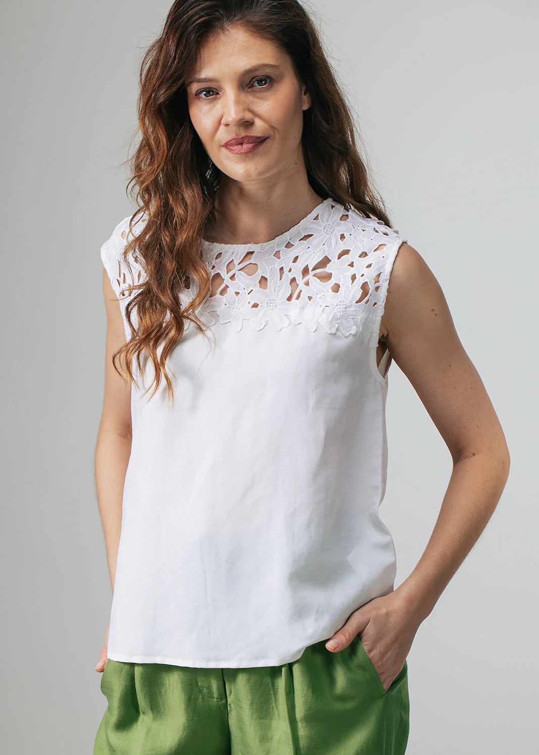 Label Dot top Merel Lace | Wit