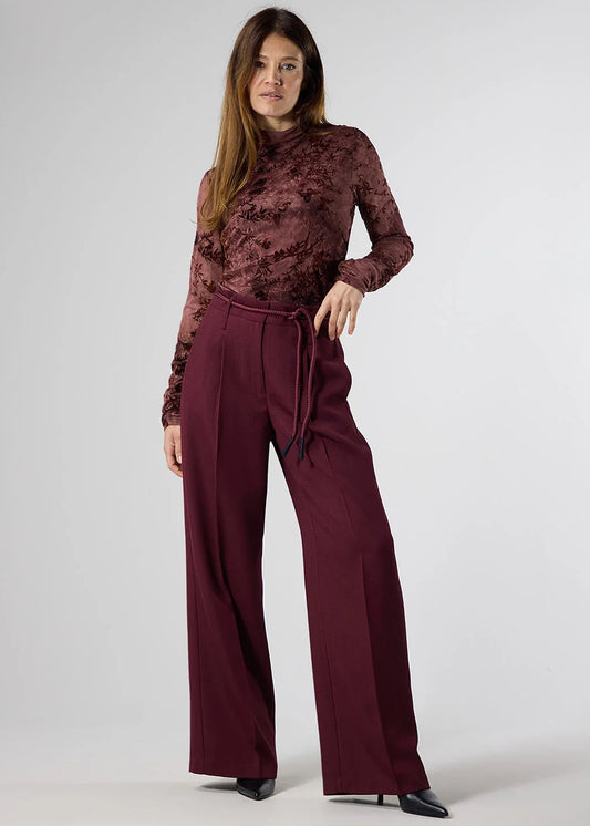 Label Dot top Moriah | Burgundy multi