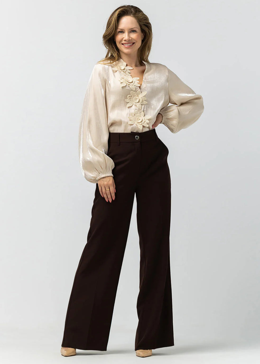 Label Dot Ally Blouse | Off white