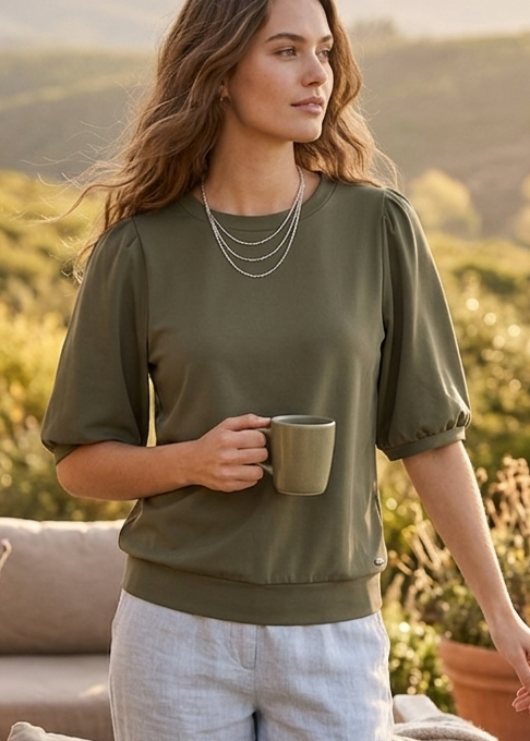Lady Day – Amie Travel Top – Deep forest