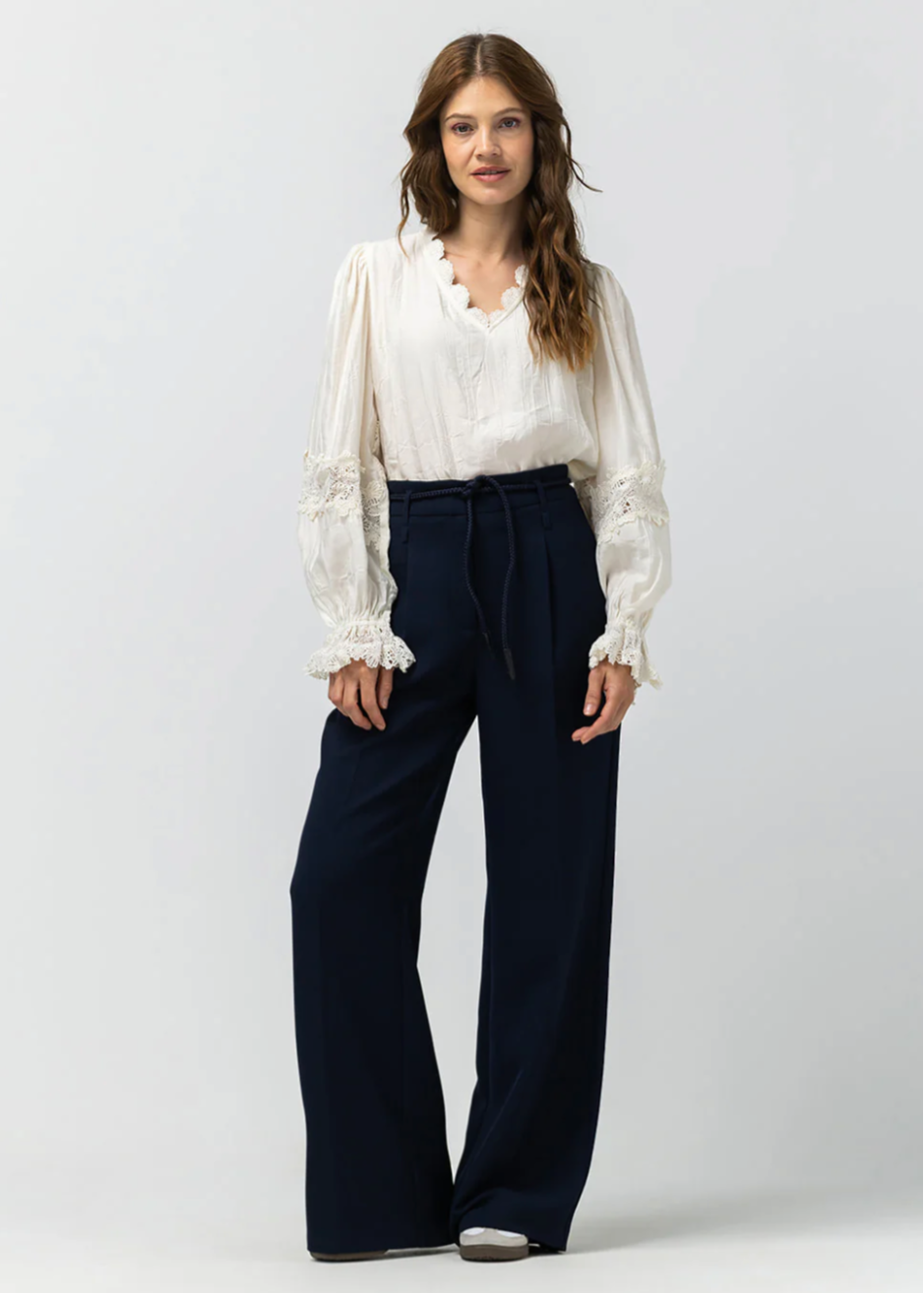 Label Dot Aicha Blouse | Off white