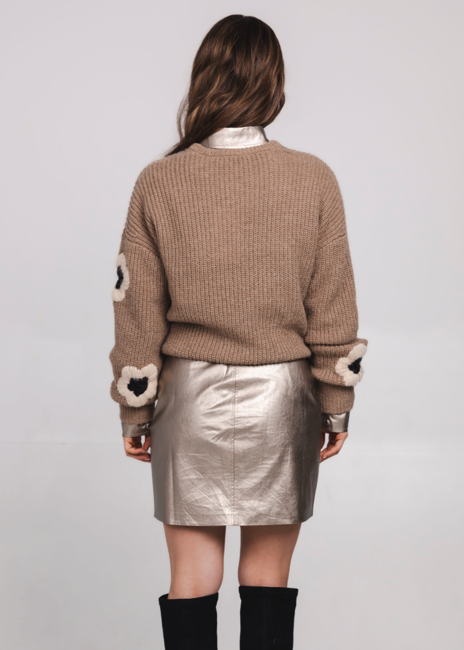 Accentil Rose Pullover - Taupe