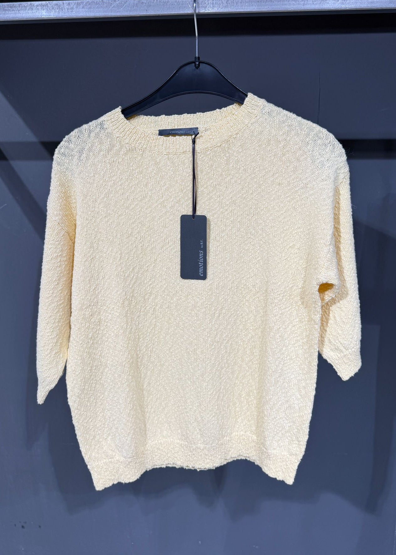 Emotions pullover Pale Yellow